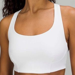 Lululemon NWOT Wunder Train Bra C/D support size 6